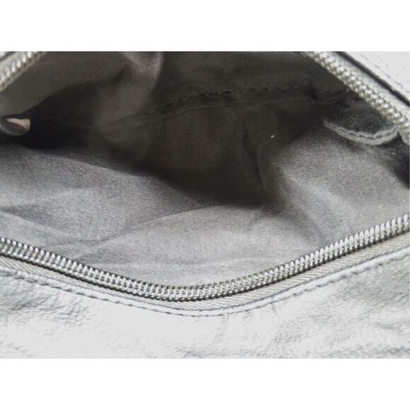 Black Leather Triple Zip Bifold Wristlet Wallet - Picture 6 of 7